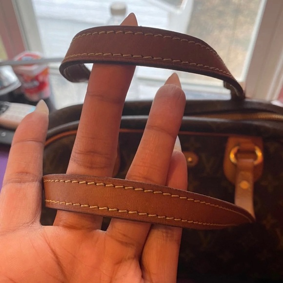 Authentic Louis Vuitton montorgueil pm - Picture 3 of 8